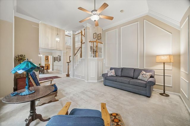 30 N Dragonwood Place, The Woodlands, TX 77381