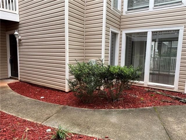 1206 Augusta Drive SE, Marietta, GA 30067