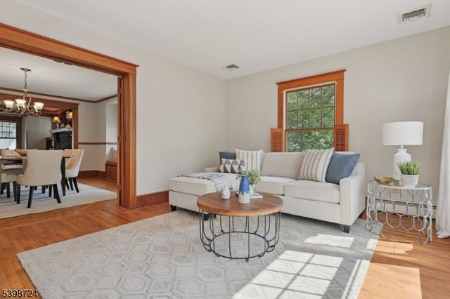 534 E Broad Street, Westfield Town, NJ 07090