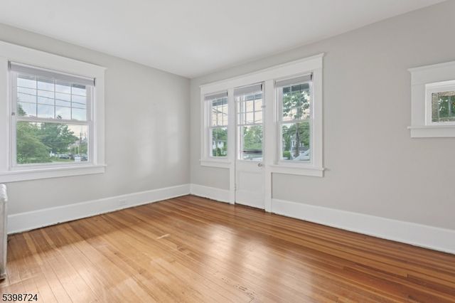 534 E Broad Street, Westfield Town, NJ 07090