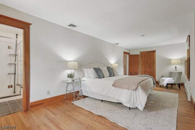 534 E Broad Street, Westfield Town, NJ 07090