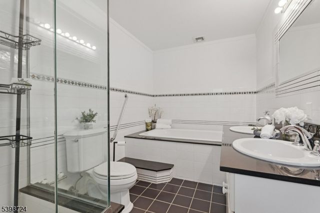 534 E Broad Street, Westfield Town, NJ 07090