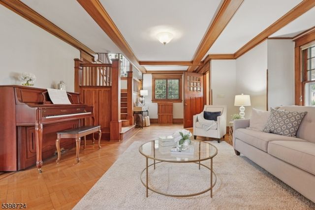 534 E Broad Street, Westfield Town, NJ 07090