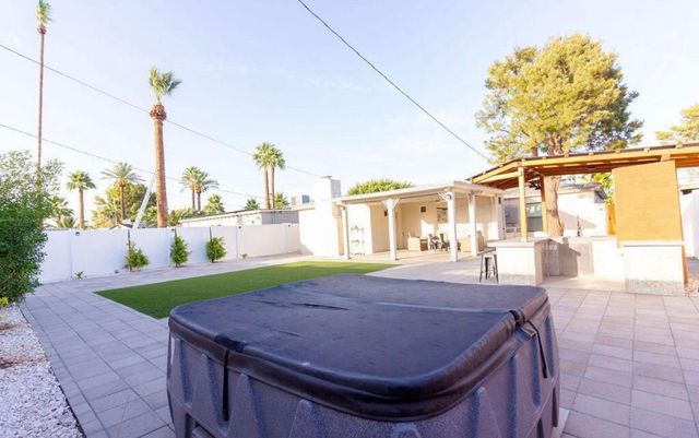 4214 N 20th Street, Phoenix, AZ 85016