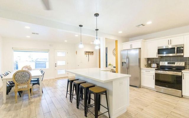 4214 N 20th Street, Phoenix, AZ 85016