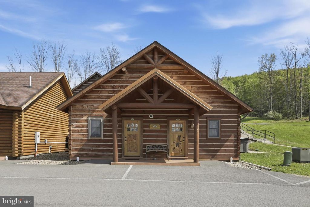Image 19 of property listing at 315 CABIN LODGE RD, Mc Henry, MD 21541