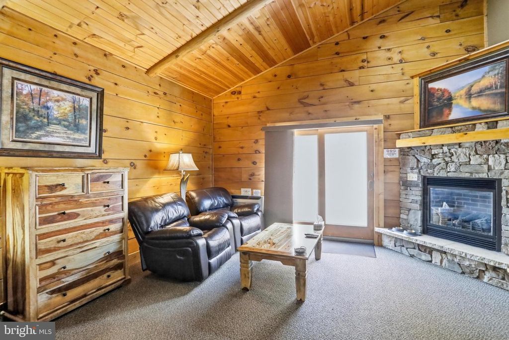 Image 2 of property listing at 315 CABIN LODGE RD, Mc Henry, MD 21541