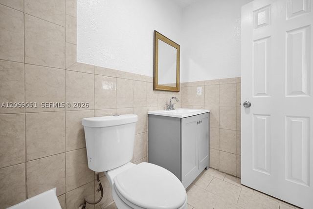6907 SW 7th St, Margate, FL 33068