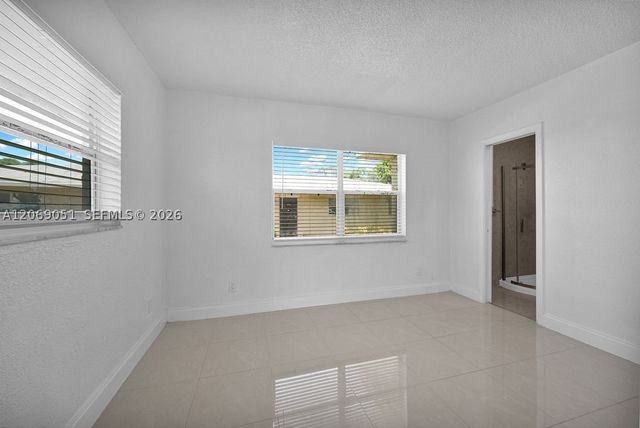 6907 SW 7th St, Margate, FL 33068