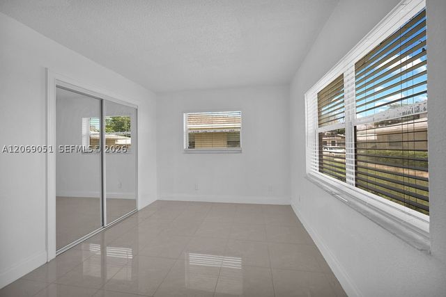 6907 SW 7th St, Margate, FL 33068