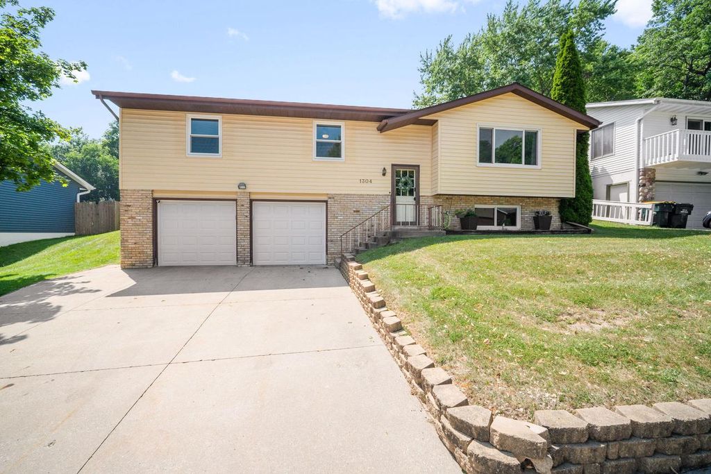 1304 Hans STREET, West Bend, WI 53090