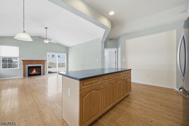 56 Kensington Cir, White Twp., NJ 07823