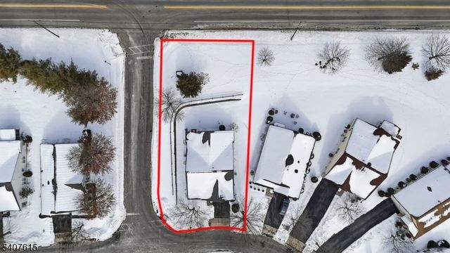 56 Kensington Cir, White Twp., NJ 07823