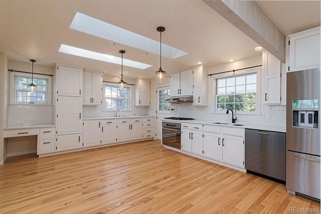 800 E Stanford Avenue, Cherry Hills Village, CO 80113