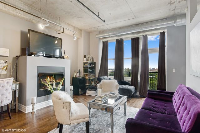 6 S Laflin Street 901, Chicago, IL 60607