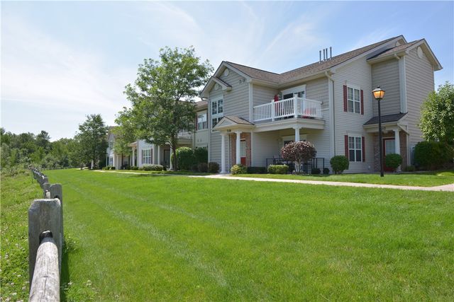 204 Farmstead Court, Chili, NY 14428