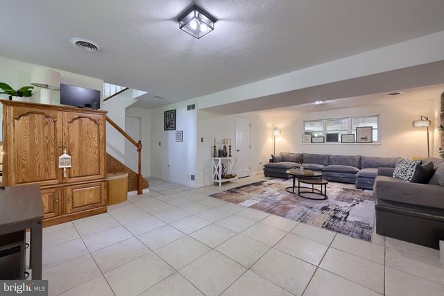 3450 HEATHER DR, York, PA 17408