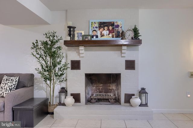 3450 HEATHER DR, York, PA 17408