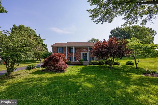 3450 HEATHER DR, York, PA 17408