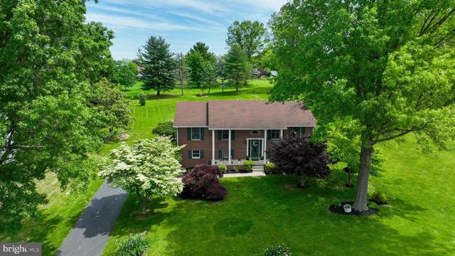 3450 HEATHER DR, York, PA 17408