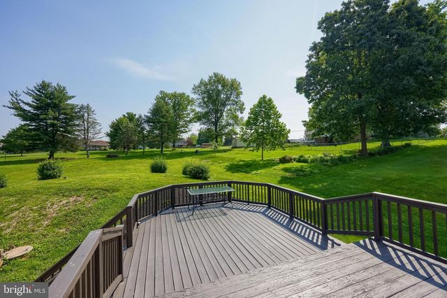 3450 HEATHER DR, York, PA 17408