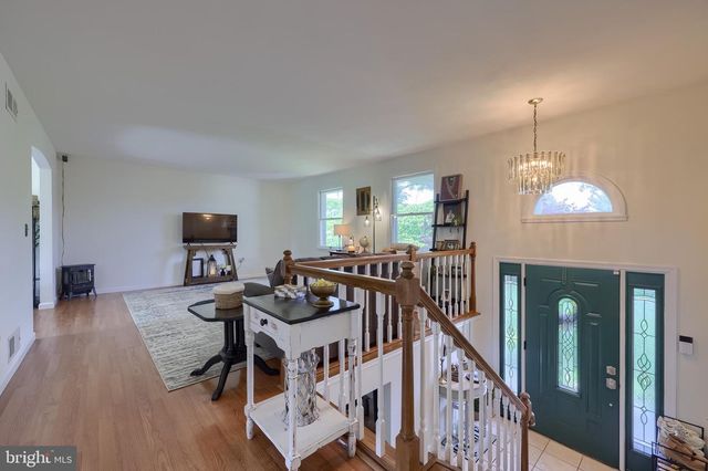 3450 HEATHER DR, York, PA 17408