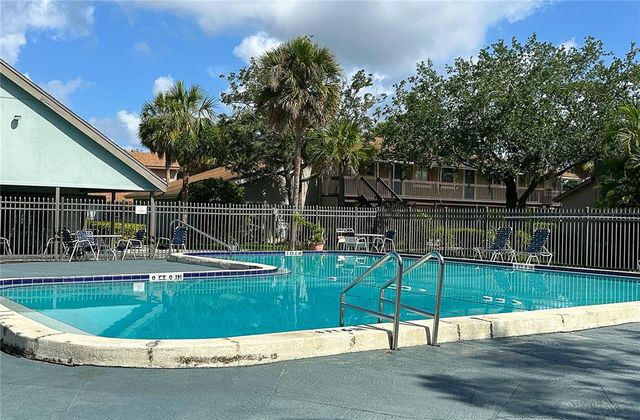 6336 NEWTOWN CIRCLE 36B1, Tampa, FL 33615