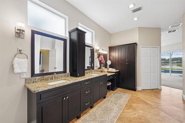 19117 MANDARIN GROVE PLACE, Tampa, FL 33647