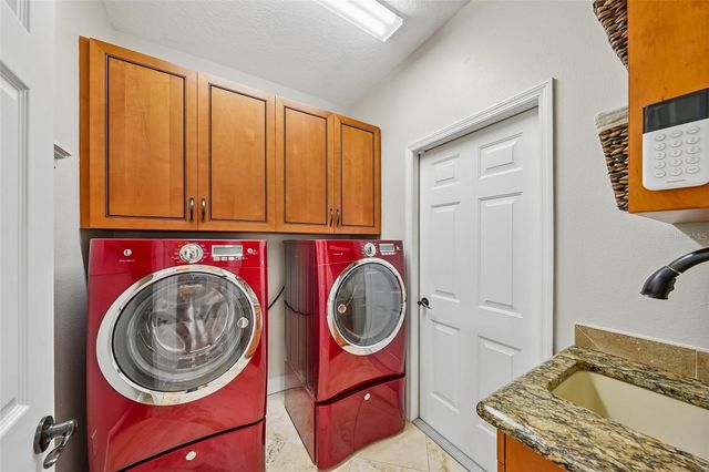 19117 MANDARIN GROVE PLACE, Tampa, FL 33647