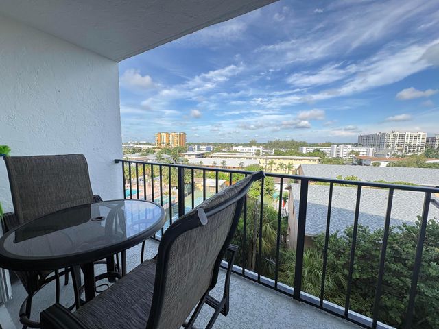 1009 N Ocean Boulevard 607, Pompano Beach, FL 33062