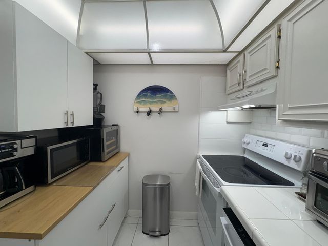 1009 N Ocean Boulevard 607, Pompano Beach, FL 33062