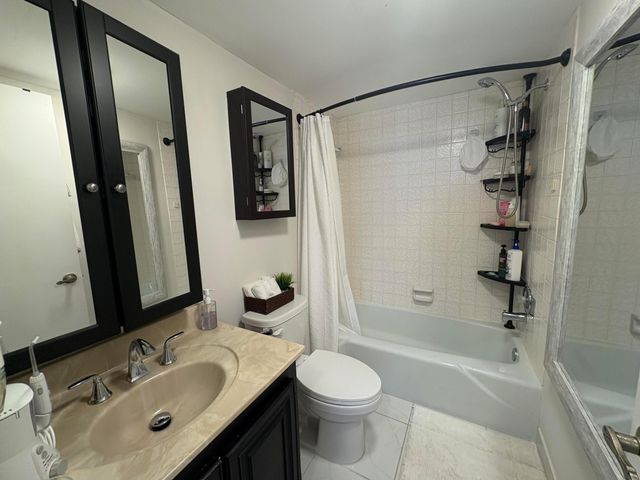1009 N Ocean Boulevard 607, Pompano Beach, FL 33062