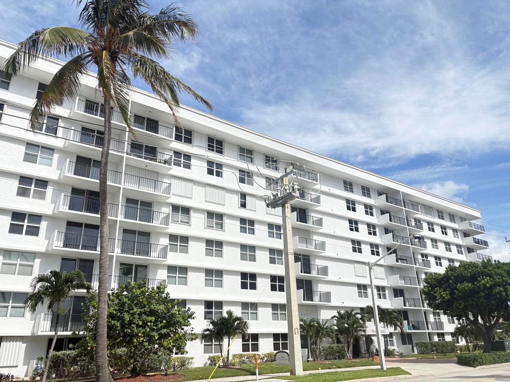 1009 N Ocean Boulevard 607, Pompano Beach, FL 33062