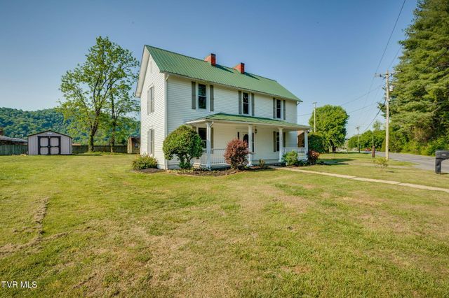 1604 Broad Street, Elizabethton, TN 37643