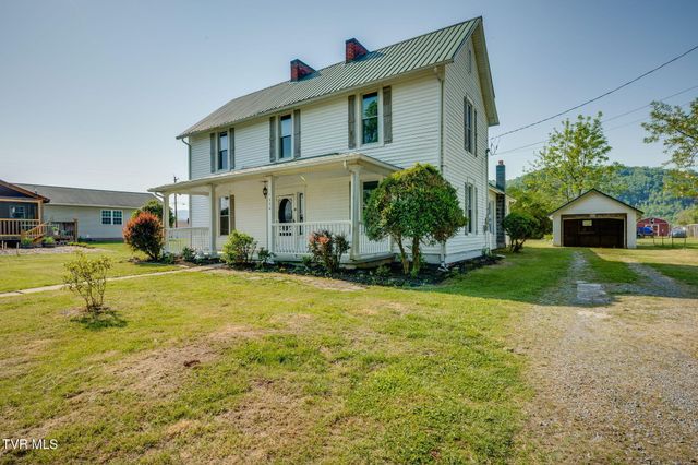 1604 Broad Street, Elizabethton, TN 37643