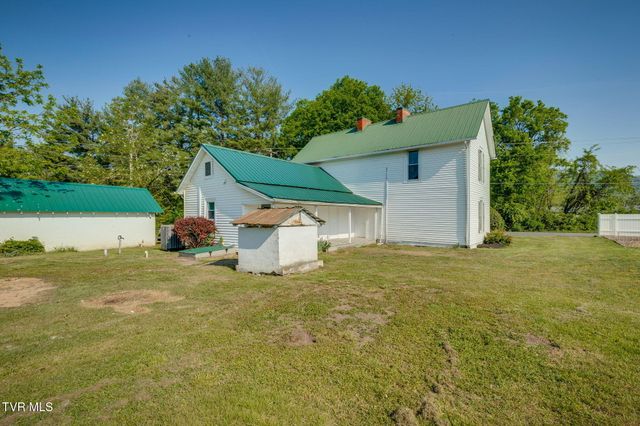 1604 Broad Street, Elizabethton, TN 37643