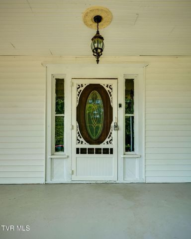 1604 Broad Street, Elizabethton, TN 37643