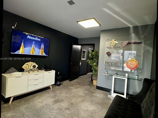 5505 NW 74th Ave 5505, Miami, FL 33166