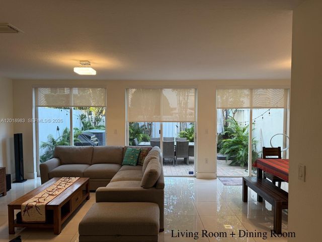 10973 NW 62nd Ter, Doral, FL 33178
