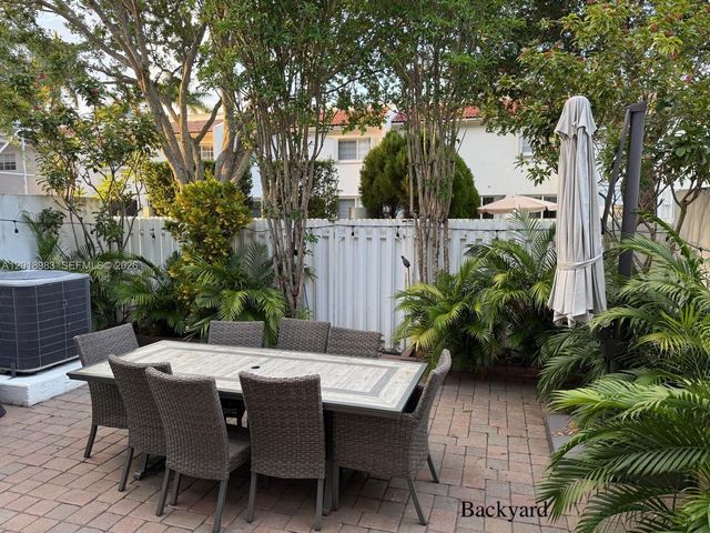 10973 NW 62nd Ter, Doral, FL 33178