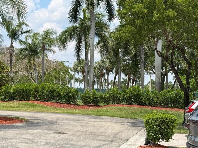 10973 NW 62nd Ter, Doral, FL 33178