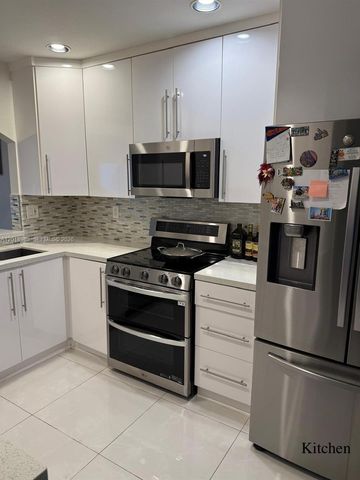 10973 NW 62nd Ter, Doral, FL 33178