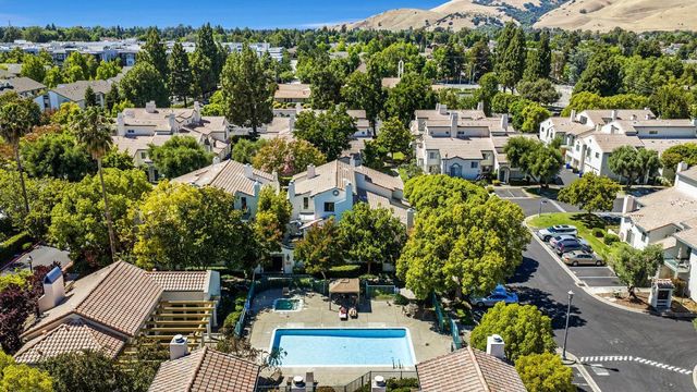 39269 Marbella Terraza 8N, Fremont, CA 94538