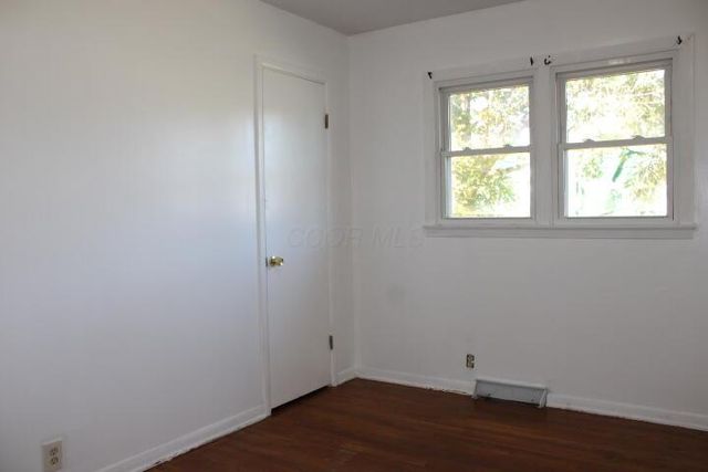 152 Lincoln Drive, Newark, OH 43055