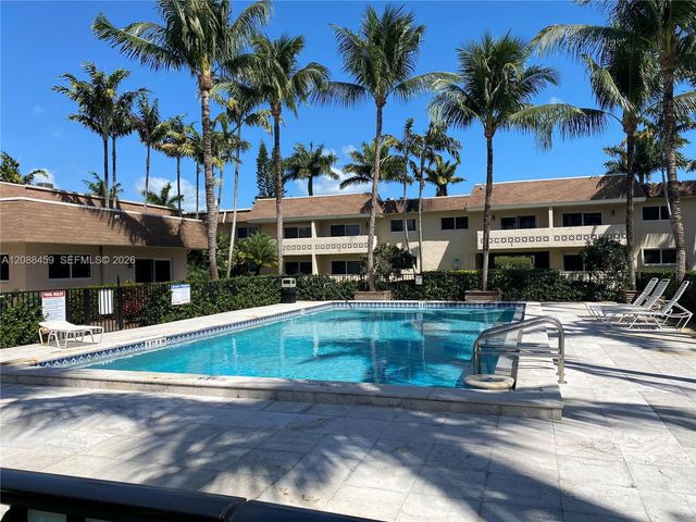 14500 SW 88th Avenue 222, Palmetto Bay, FL 33176