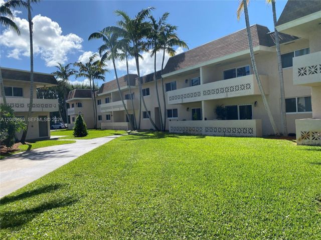 14500 SW 88th Avenue 222, Palmetto Bay, FL 33176