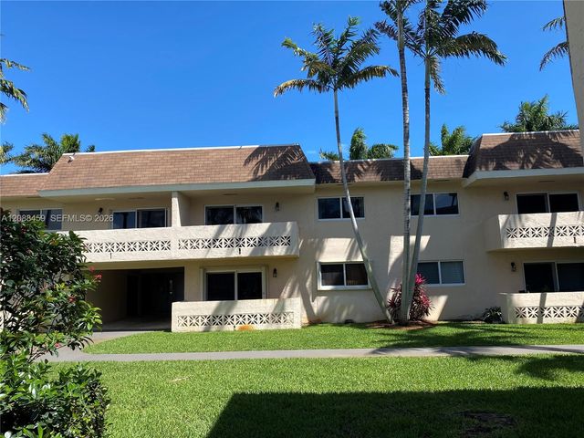 14500 SW 88th Avenue 222, Palmetto Bay, FL 33176