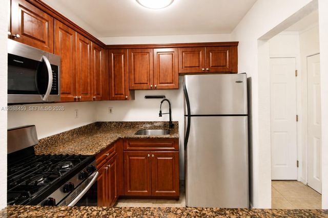 14500 SW 88th Avenue 222, Palmetto Bay, FL 33176