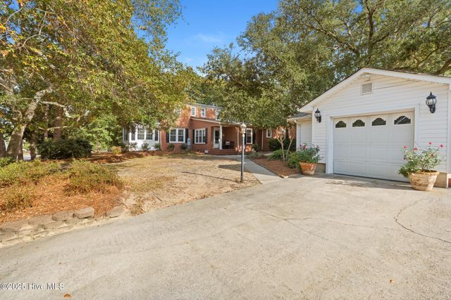 607 Rollins Avenue, Hamlet, NC 28345