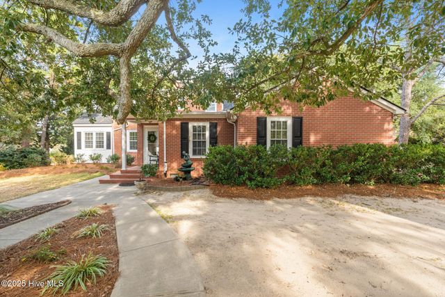 607 Rollins Avenue, Hamlet, NC 28345